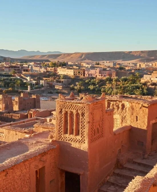 ancient-city-near-river-in-desert-and-wonderful-sk-2025-04-03-11-52-07-utc_11zon ancient-city-near-river-in-desert-and-wonderful-sk-2025-04-03-11-52-07-utc_11zon